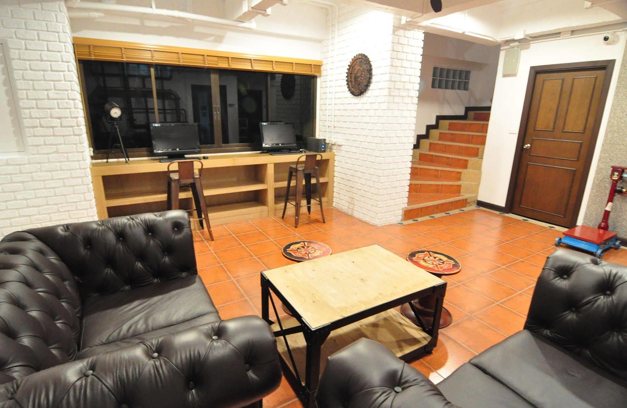 Forty Winks Phuket Hotel Patong Екстериор снимка